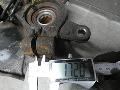 Achsschenkel links mazda 2 1,3 55kw bild1