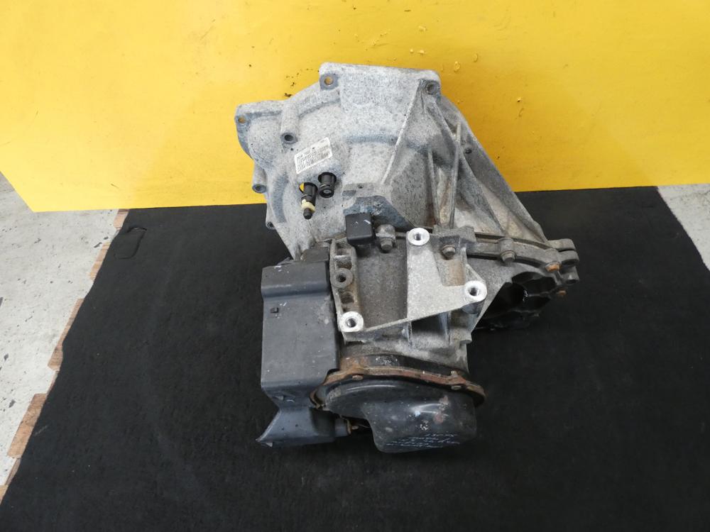 Getriebe  2n1r7002cc mazda 2 1,4 59kw 5-gang bild2