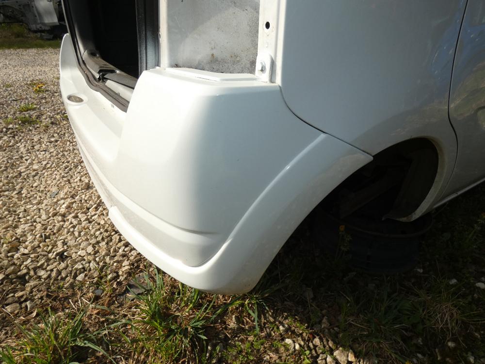 Stossfaenger hinten opel agila 1,0 casablancaweiss bild1