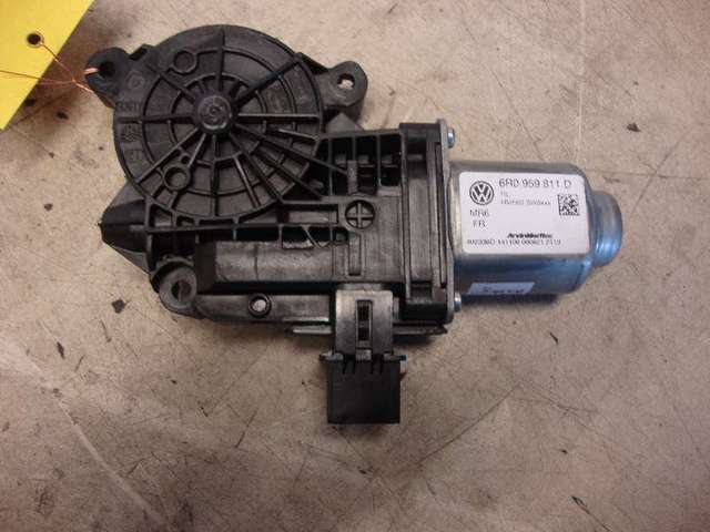 Motor fensterheber hinten links jetta 162 ab bj 2011 bild1