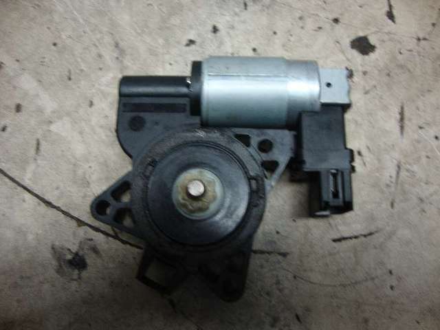 Motor fensterheber hinten rechts   mazda 3 2,0 bj 2008 bild1