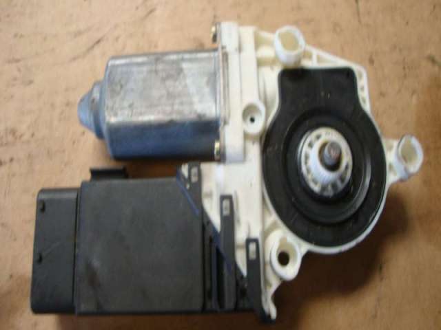 Motor fensterheber vorne rechts   seat leon 1,9 tdi bild1