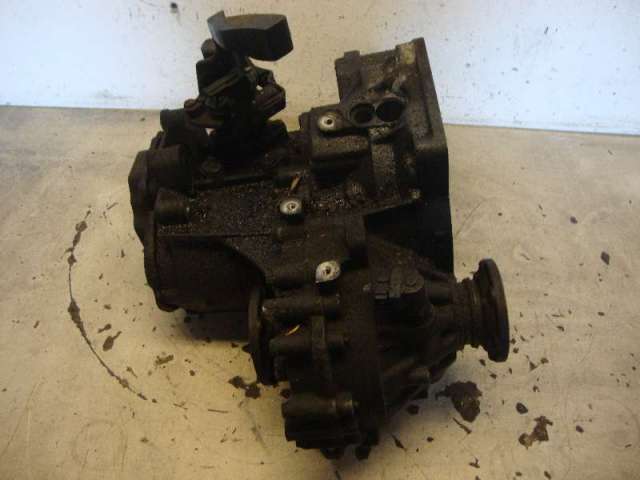 Getriebe czm a3 8l 1,8 bj 97 bild1