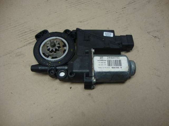 motor fensterheber vorne links  corsa c 1,2  16v bild1