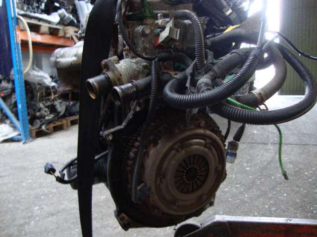 Motor  peugeot 206 bj 2000 Bild