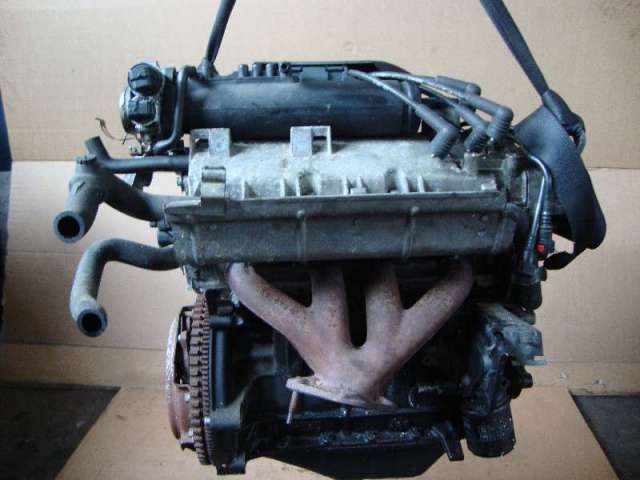 Motor  clio 2  1,2 bj 99 bild2