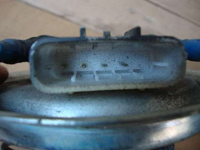 Kraftstoffpumpe elektrisch vectra b kombi 1,6  16v Bild