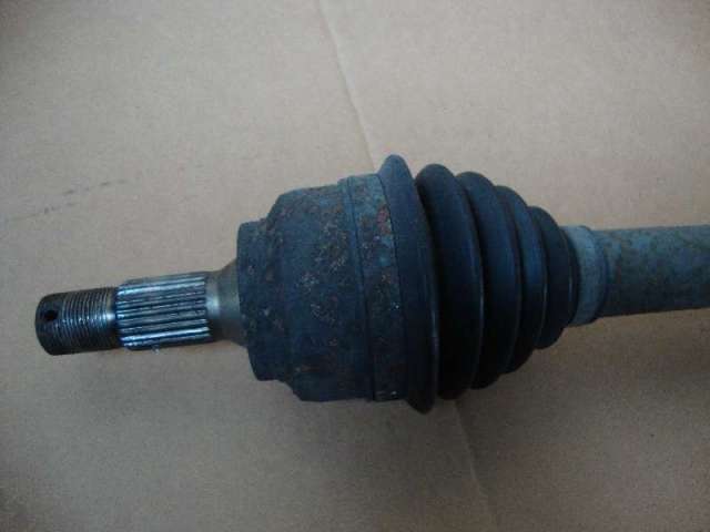 Antriebswelle vorne links  peugeot 307 1,6 bj 2001 Bild