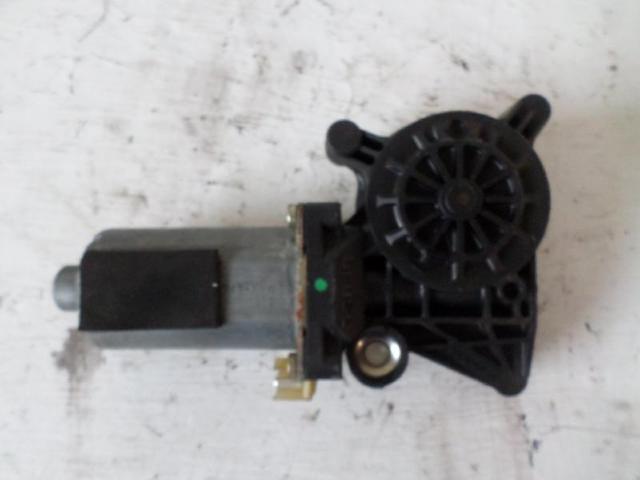 Motor fensterheber vorne links  e220d w210 bj 1996 bild1