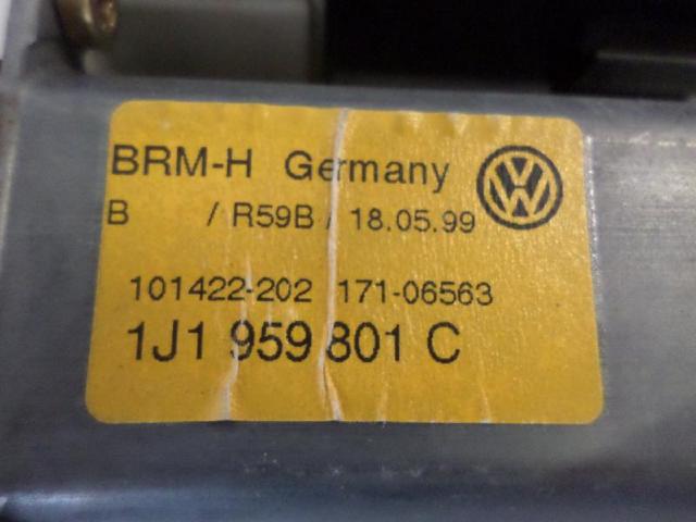 Motor fensterheber vorne links  bora limousine 1,6 bj 99 bild1