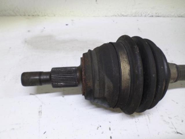 Antriebswelle vorne links  seat leon 1,9 tdi bj 04 bild1