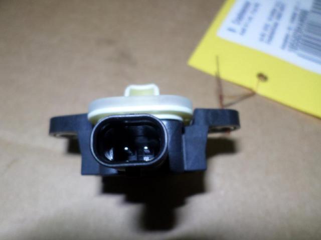 Crashsensor  audi  a1 bj 2012 bild1