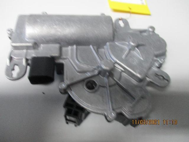 Motor zuziehhilfe heckklappe  vw touran bj 2020 bild1