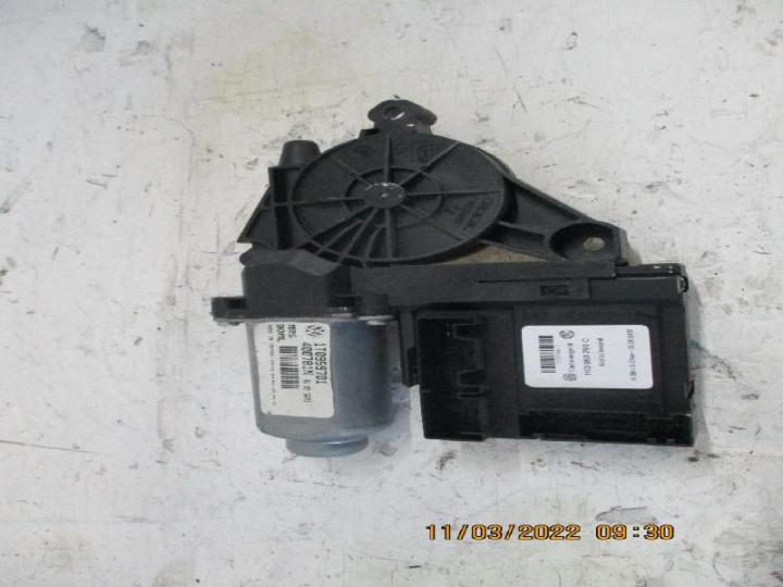 Motor fensterheber vorne links   touran 1,9 tdi bj04 bild2