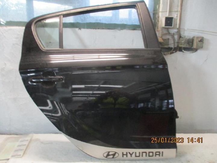 Tuer hinten rechts hyundai  i20 bj 2009 bild1