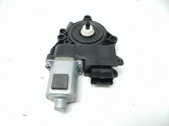 Fensterhebermotor vorne rechts 82460-3z010 bild1