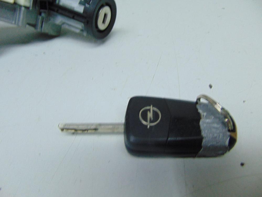 Opel Zafira B Zündschloss Mit 1 Schlüssel N0501881