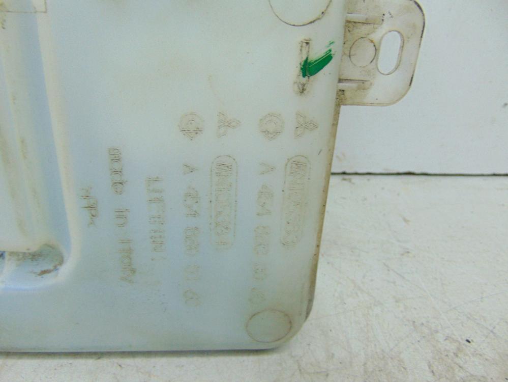 Wasserbehaelter waschanlage ohne pumpe mn135383 bild1